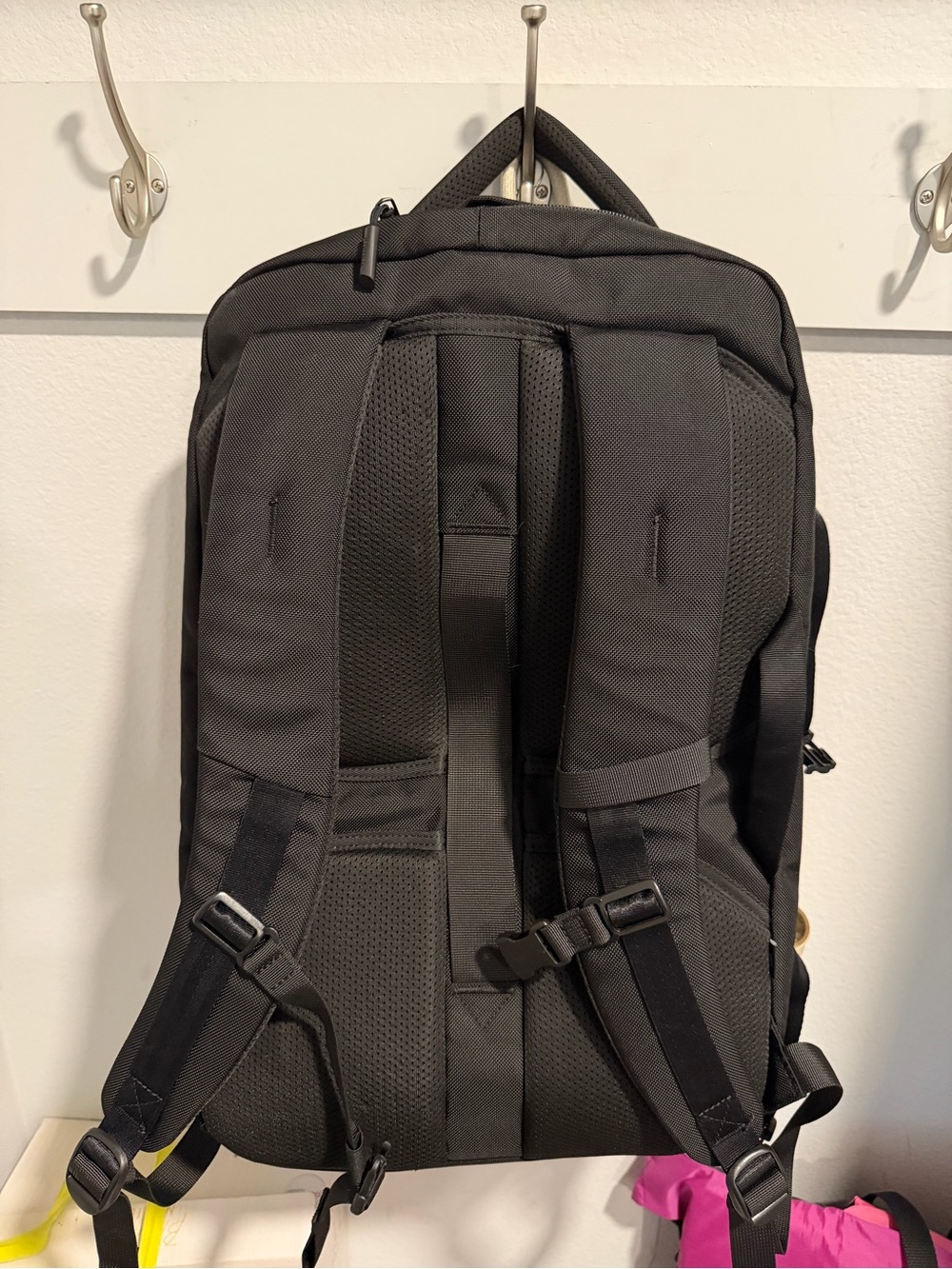 Tomtoc 40L Backpack - Picture 3 of 3